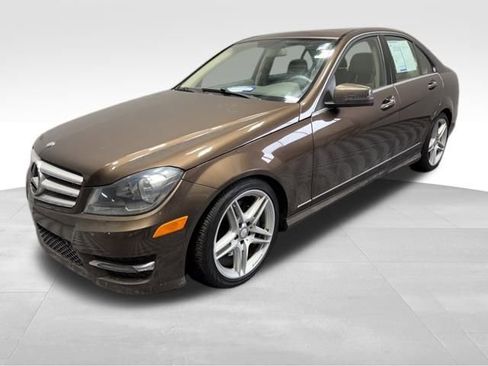 Used 2013 Mercedes-Benz C 300 4MATIC Sedan image 1