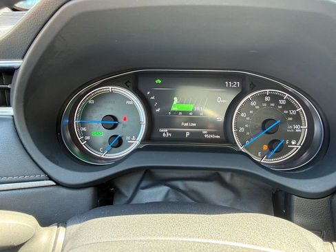 Used 2021 Toyota Venza Limited w/ Advanced Technology Package AWD/4WD image 13
