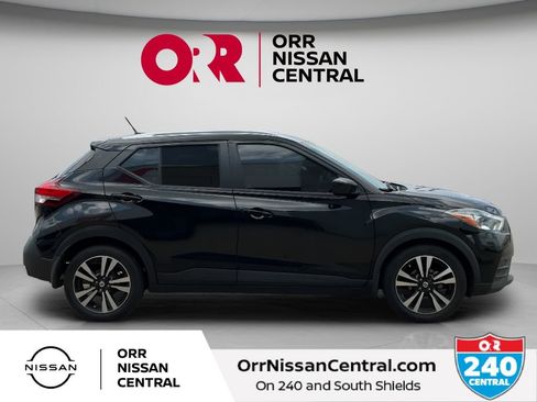 Used 2020 Nissan Kicks SV FWD image 4