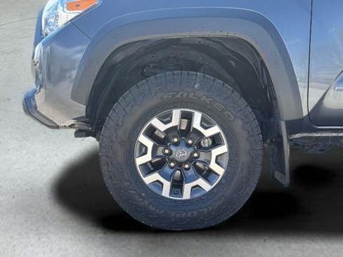Used 2020 Toyota Tacoma TRD Off-Road image 14