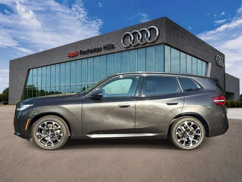 Used 2025 BMW X3 xDrive30i AWD/4WD image 2