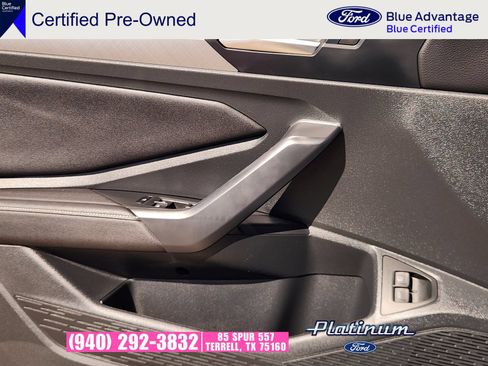 Used 2024 Volkswagen Jetta SE w/ Panoramic Sunroof Package FWD image 23
