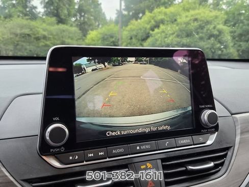 Used 2025 Nissan Altima 2.5 SV FWD image 20