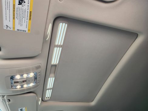 Used 2022 Mercedes-Benz GLE 350 GLE 350 image 26