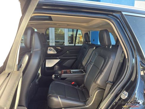 Used 2022 Lincoln Aviator Reserve w/ Equipment Group 201A image 14