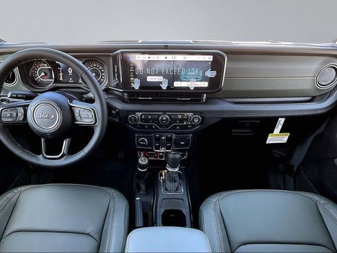 New 2026 Jeep Gladiator Mojave AWD/4WD image 9