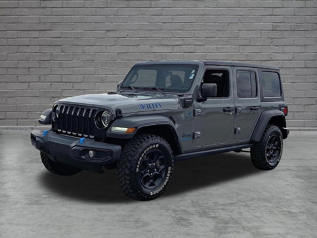Used 2023 Jeep Wrangler Unlimited w/ Cold Weather Group AWD/4WD image 8