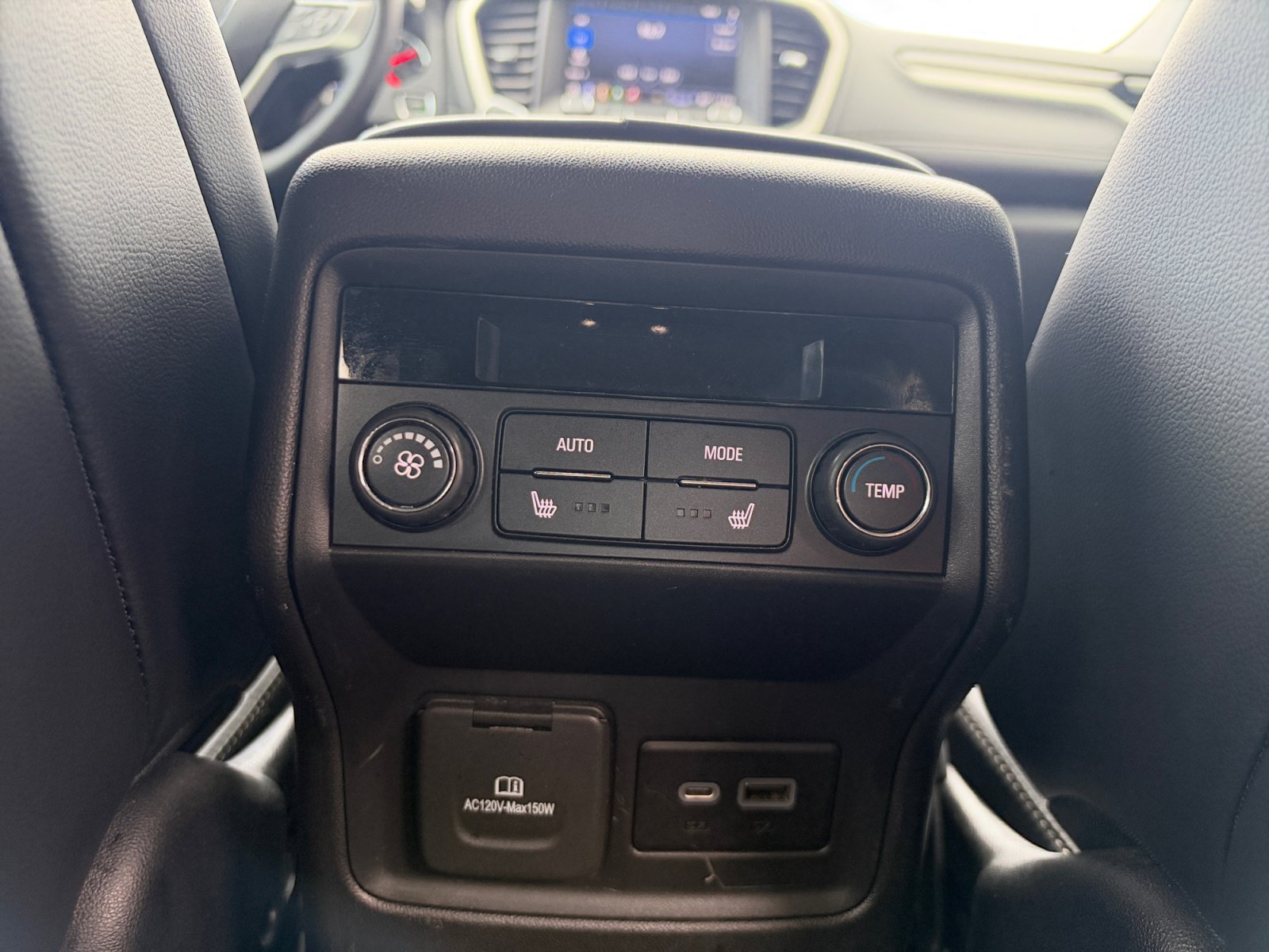 Used 2022 GMC Acadia SLT w/ Technology Package AWD/4WD image 32