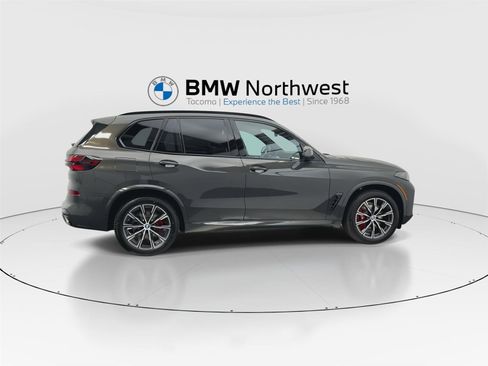 New 2026 BMW X5 xDrive40i w/ M Sport Package image 4