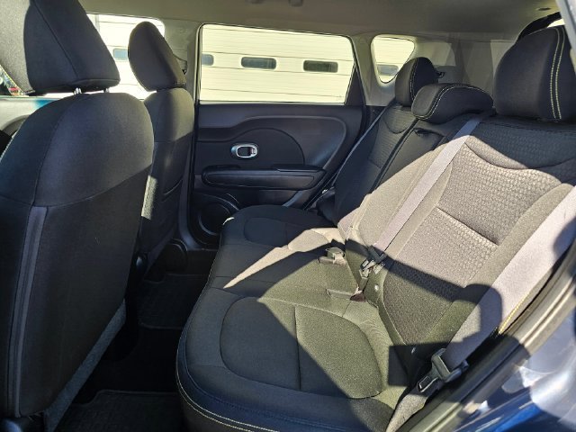 Used 2015 Kia Soul + FWD image 18
