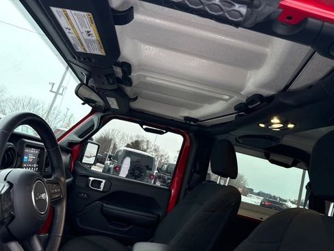 Used 2021 Jeep Wrangler Sport S image 21