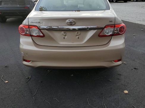 Used 2012 Toyota Corolla LE image 5