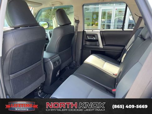 Used 2022 Toyota 4Runner SR5 Premium RWD image 16