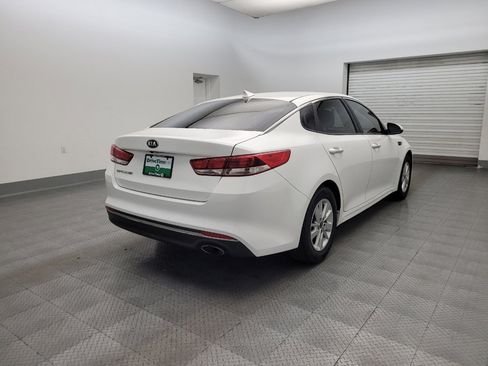 Used 2016 Kia Optima LX FWD image 9