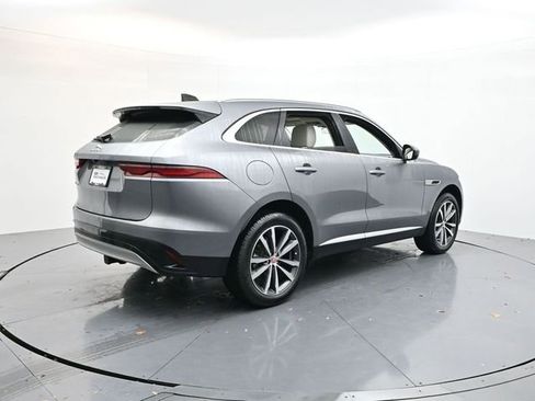 Used 2023 Jaguar F-PACE S image 10