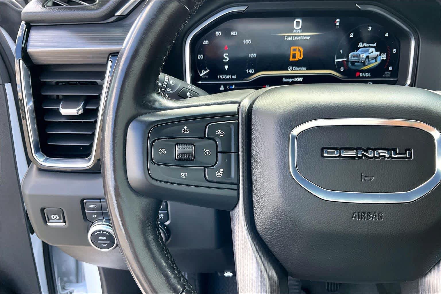 Used 2024 GMC Sierra 2500 Denali Ultimate AWD/4WD image 24