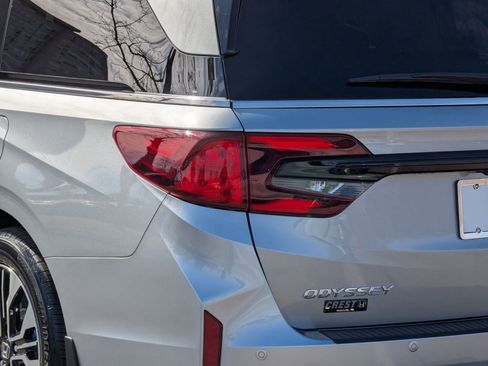 New 2026 Honda Odyssey Elite image 13