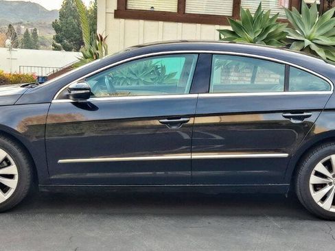 Used 2011 Volkswagen CC Sport image 7