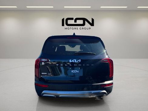Used 2022 Kia Telluride S image 4