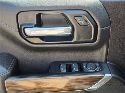Used 2022 Chevrolet Silverado 1500 RST w/ Redline Edition AWD/4WD image 24