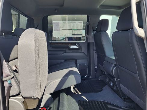 New 2026 GMC Sierra 2500 SLE w/ SLE Value Package; AWD/4WD image 45