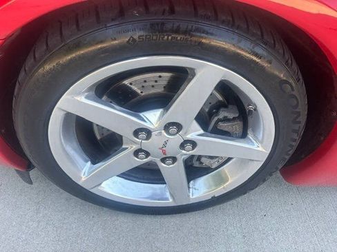 Used 2005 Chevrolet Corvette Convertible w/ Preferred Equipment Group RWD image 19