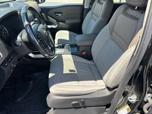 Used 2023 Nissan Frontier SV w/ SV Convenience Package AWD/4WD image 11
