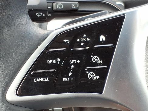 Certified 2025 Mercedes-Benz GLB 250 4MATIC image 25