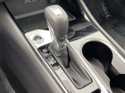 Used 2024 Nissan Altima 2.5 SV image 23