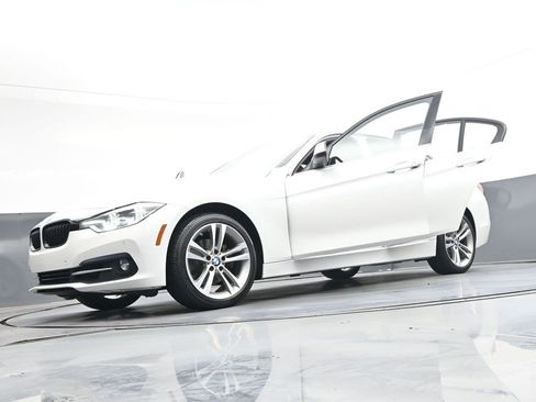 Used 2017 BMW 330i Sedan RWD image 46