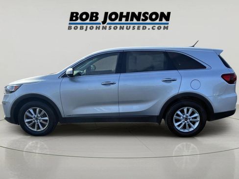 Used 2019 Kia Sorento AWD V6 image 6