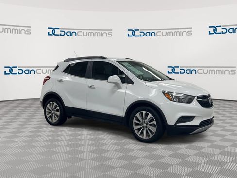 Used 2020 Buick Encore Preferred FWD image 2