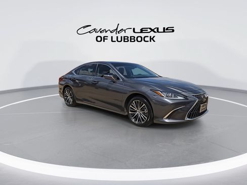 Used 2025 Lexus ES 350 w/ Premium Package FWD image 2