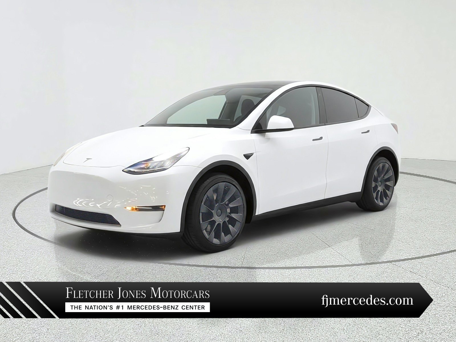 Used 2021 Tesla Model Y Long Range AWD/4WD image 1