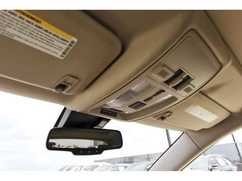 Used 2012 Cadillac SRX Luxury FWD image 25