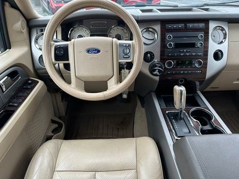 Used 2013 Ford Expedition XLT AWD/4WD image 14