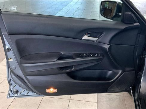 Used 2012 Honda Accord LX image 9