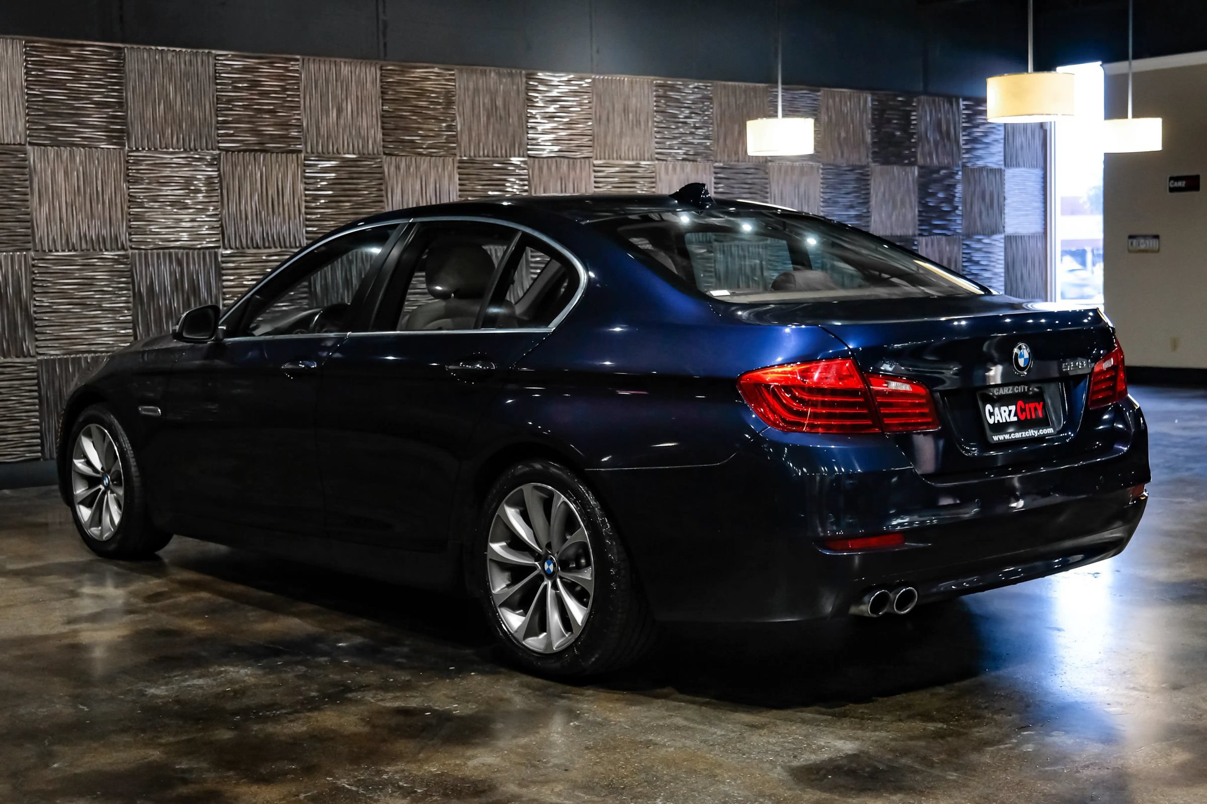 Used 2016 BMW 528i Sedan RWD image 10