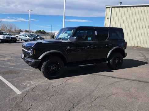New 2026 Ford Bronco Outer Banks image 4