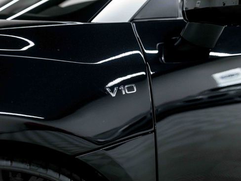 Used 2011 Audi R8 V10 AWD/4WD image 24