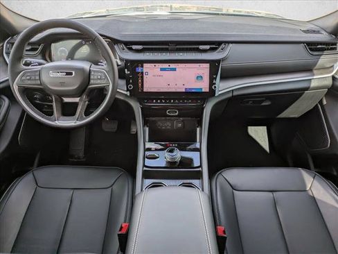 New 2026 Jeep Grand Cherokee Limited image 14