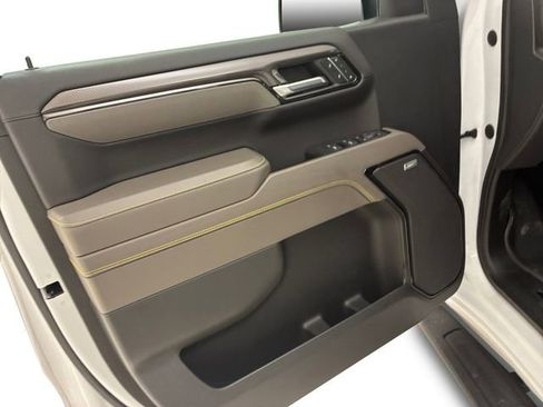 Used 2023 Chevrolet Silverado 1500 ZR2 w/ Technology Package image 13