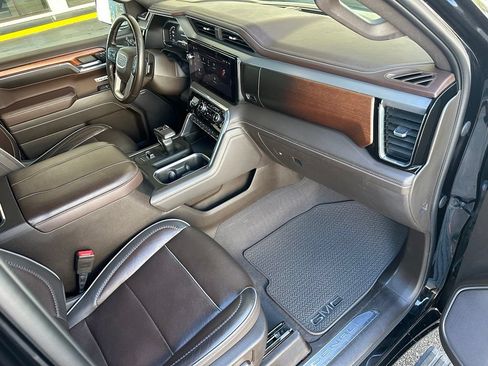 Used 2023 GMC Sierra 1500 Denali w/ Denali Reserve Package AWD/4WD image 40