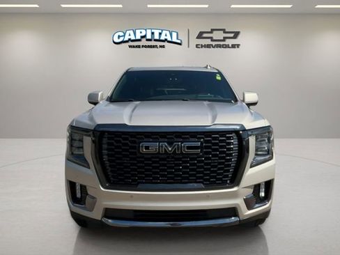 Used 2023 GMC Yukon XL Denali Ultimate image 8
