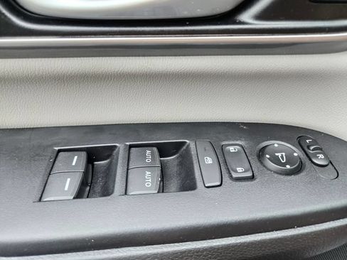 Used 2022 Honda CR-V EX-L image 41