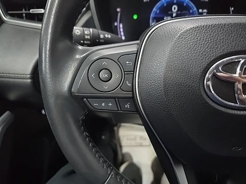 Used 2023 Toyota Corolla Cross XLE w/ Convenience Package AWD/4WD image 20