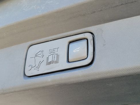 Used 2021 Ford Mustang Mach-E Premium image 14