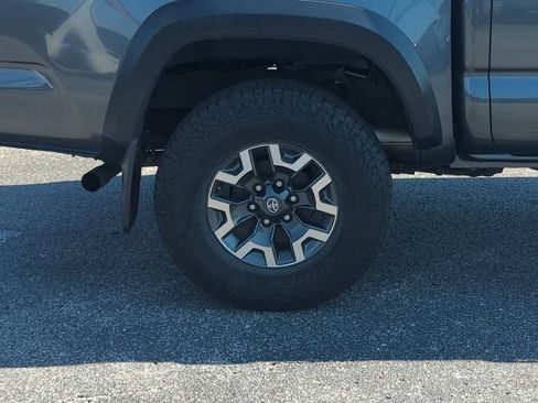 Used 2017 Toyota Tacoma TRD Off-Road w/ Tow Package (A/T) AWD/4WD image 20
