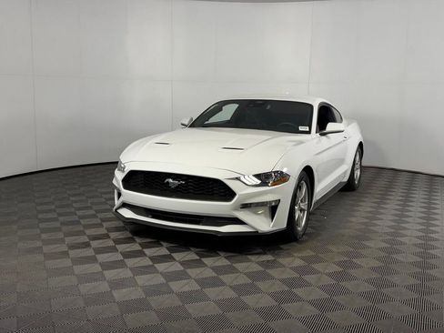 Used 2023 Ford Mustang Coupe RWD image 3