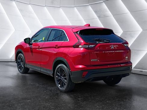 Used 2023 Mitsubishi Eclipse Cross LE AWD/4WD image 4